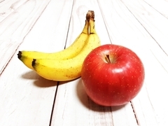 バナナとリンゴ_コピー